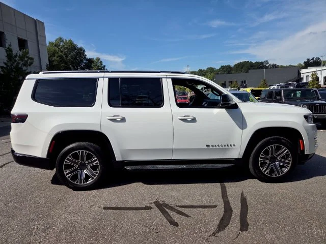 Used 2024 White Jeep Series II image 10