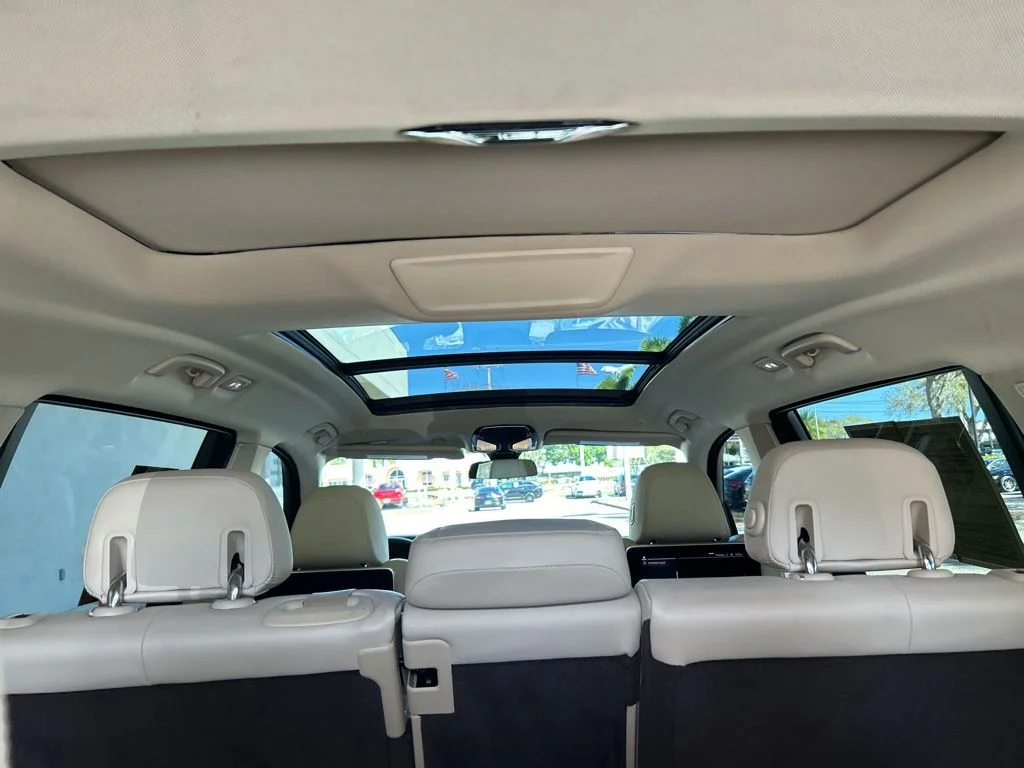 Used 2019 Black BMW xDrive40i image 52