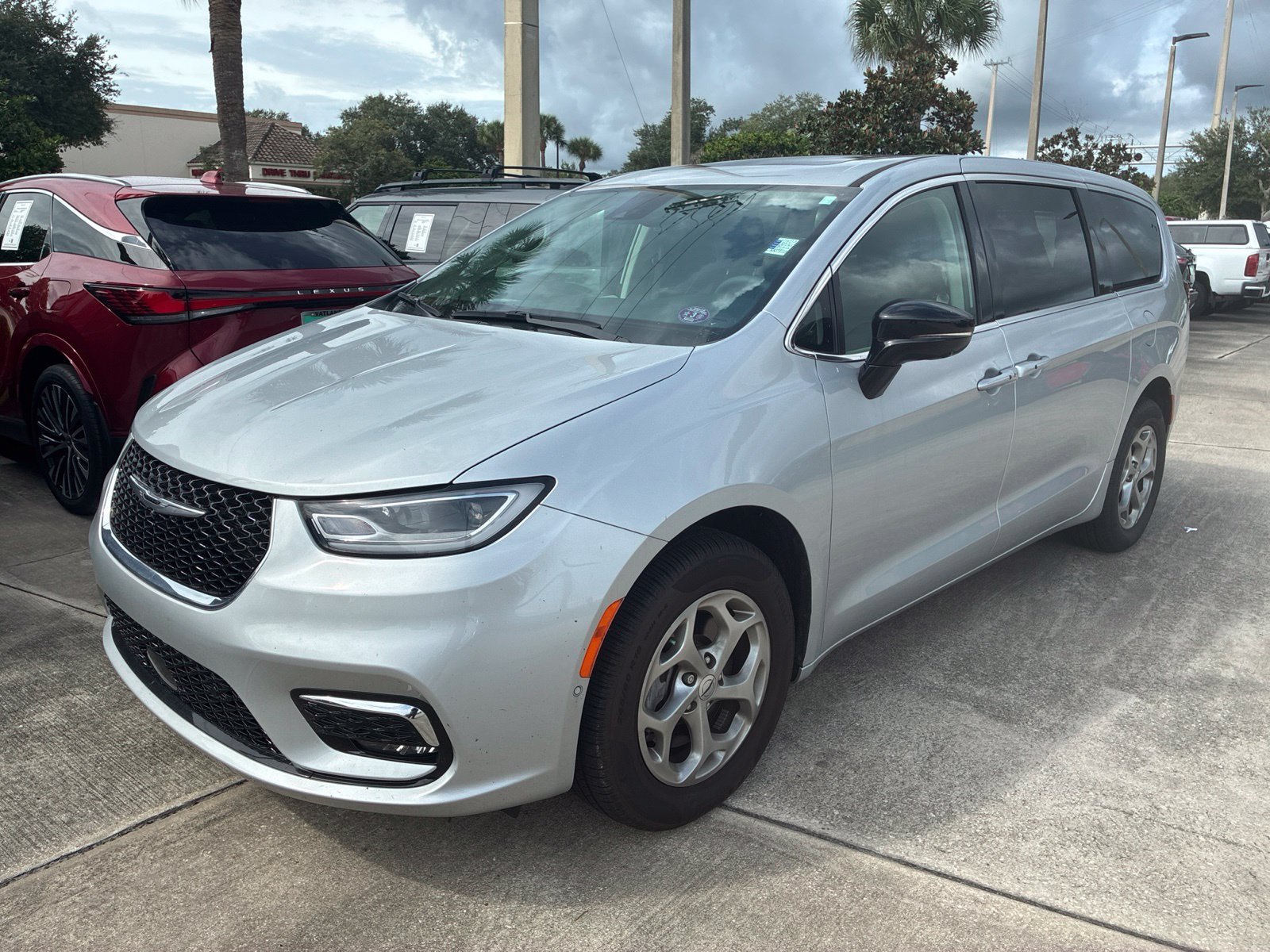 2024 Chrysler Pacifica