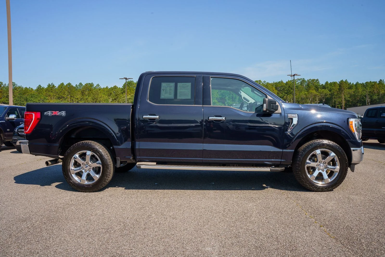 Used 2023 Blue Ford XLT image 7