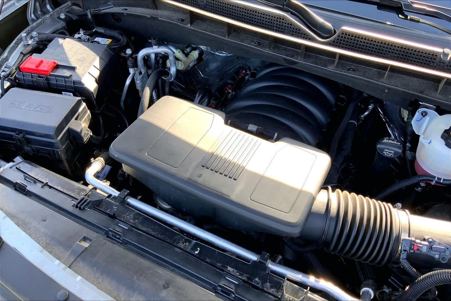 Used 2025 Sterling Metallic GMC Denali image 33