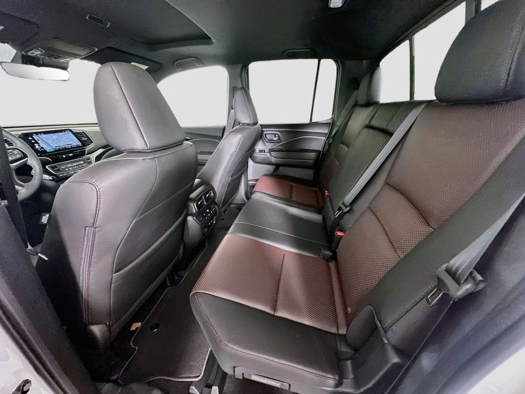 New 2026 Platinum White Pearl Honda Black Edition image 17
