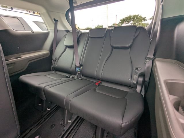 New 2027 Ceramic Silver Kia EX image 13