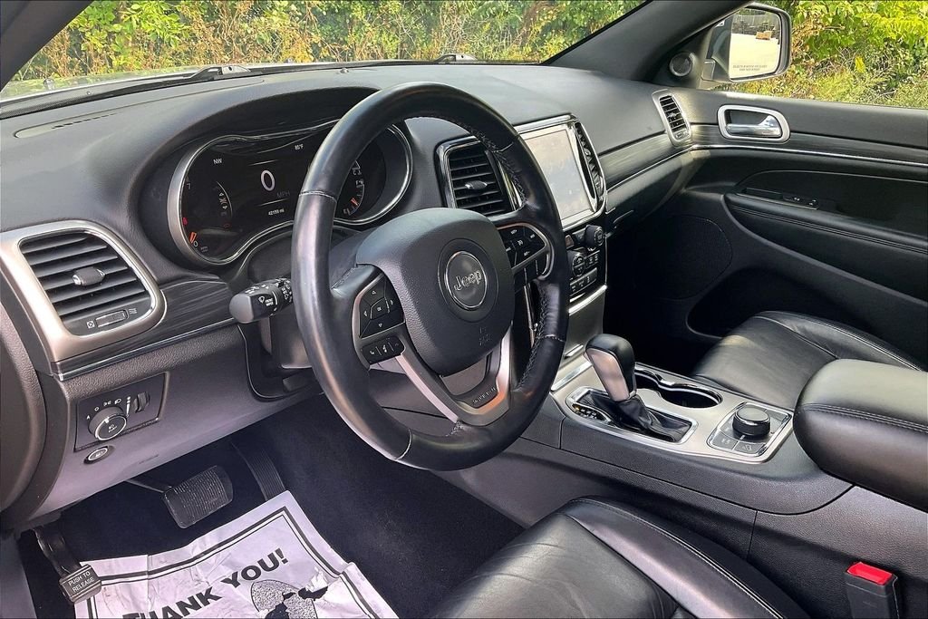 Used 2021 Silver Jeep Limited image 14