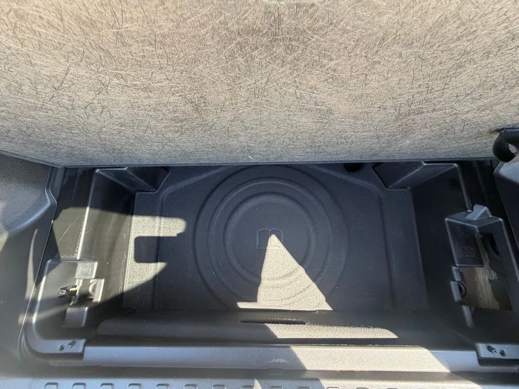 Used 2021 Gray GMC SLT image 29