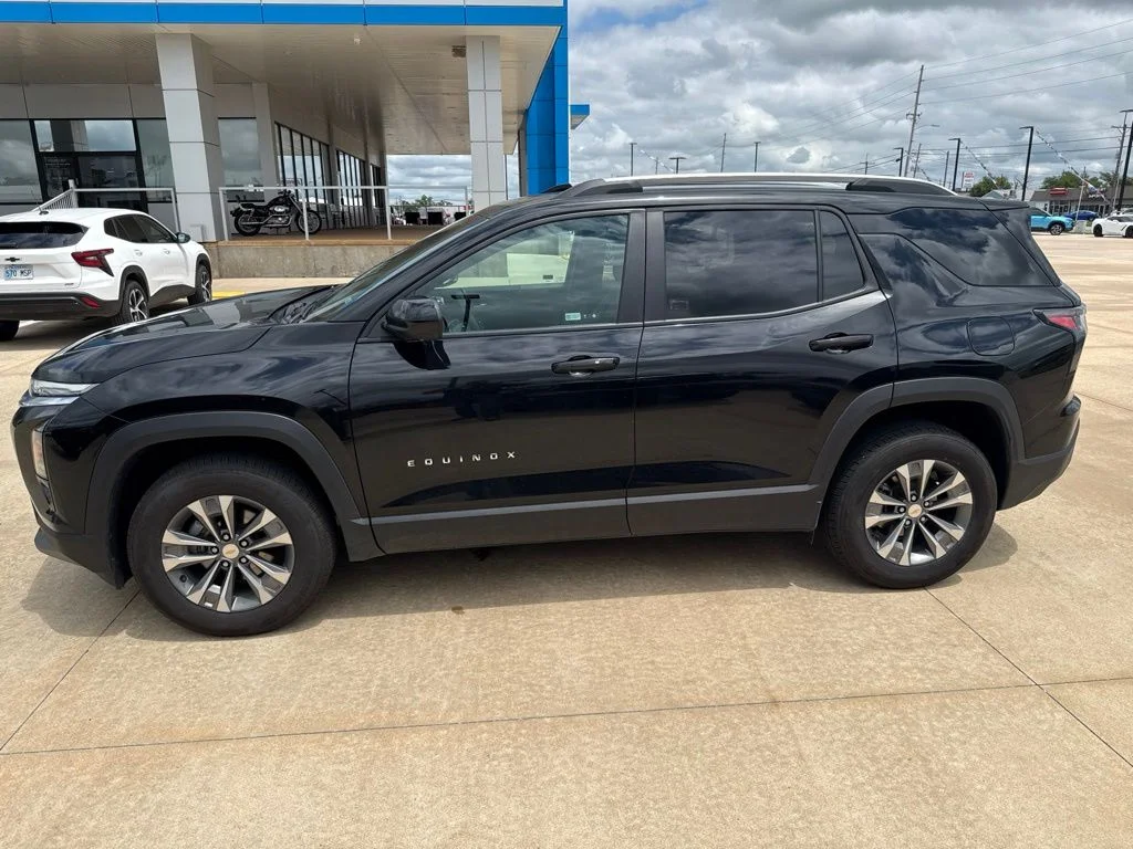 Used 2025 Black Chevrolet LT image 25