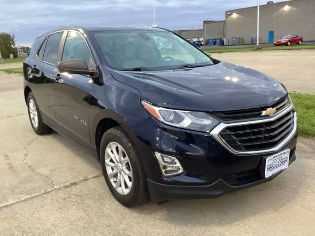 Used 2020 Blue Chevrolet LS image 2