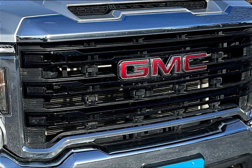 Used 2022 Quicksilver Metallic GMC Pro image 32