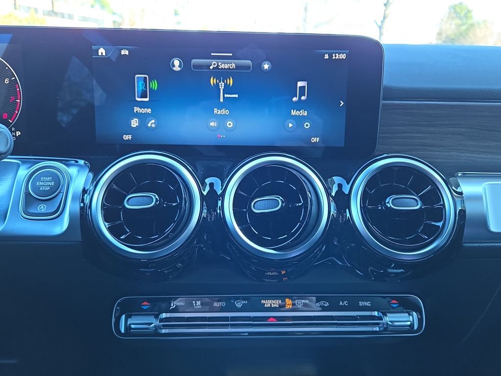 2026 Mercedes-Benz GLB GLB 250 - Photo 23