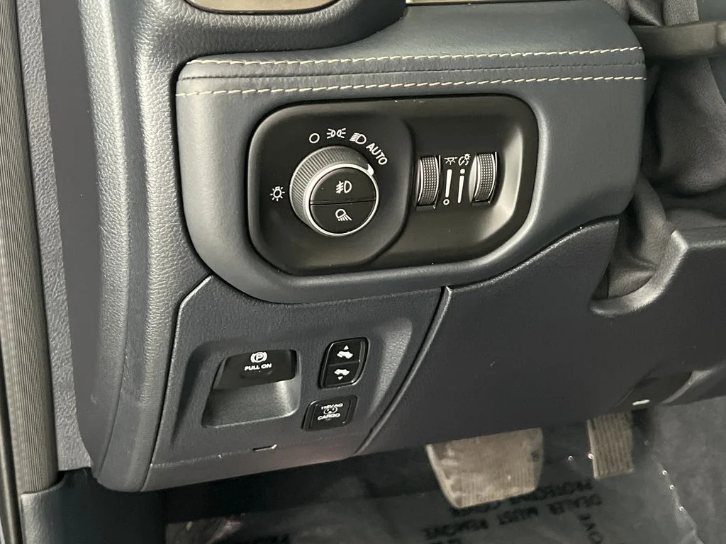 Used 2020 Blue Ram Limited image 32