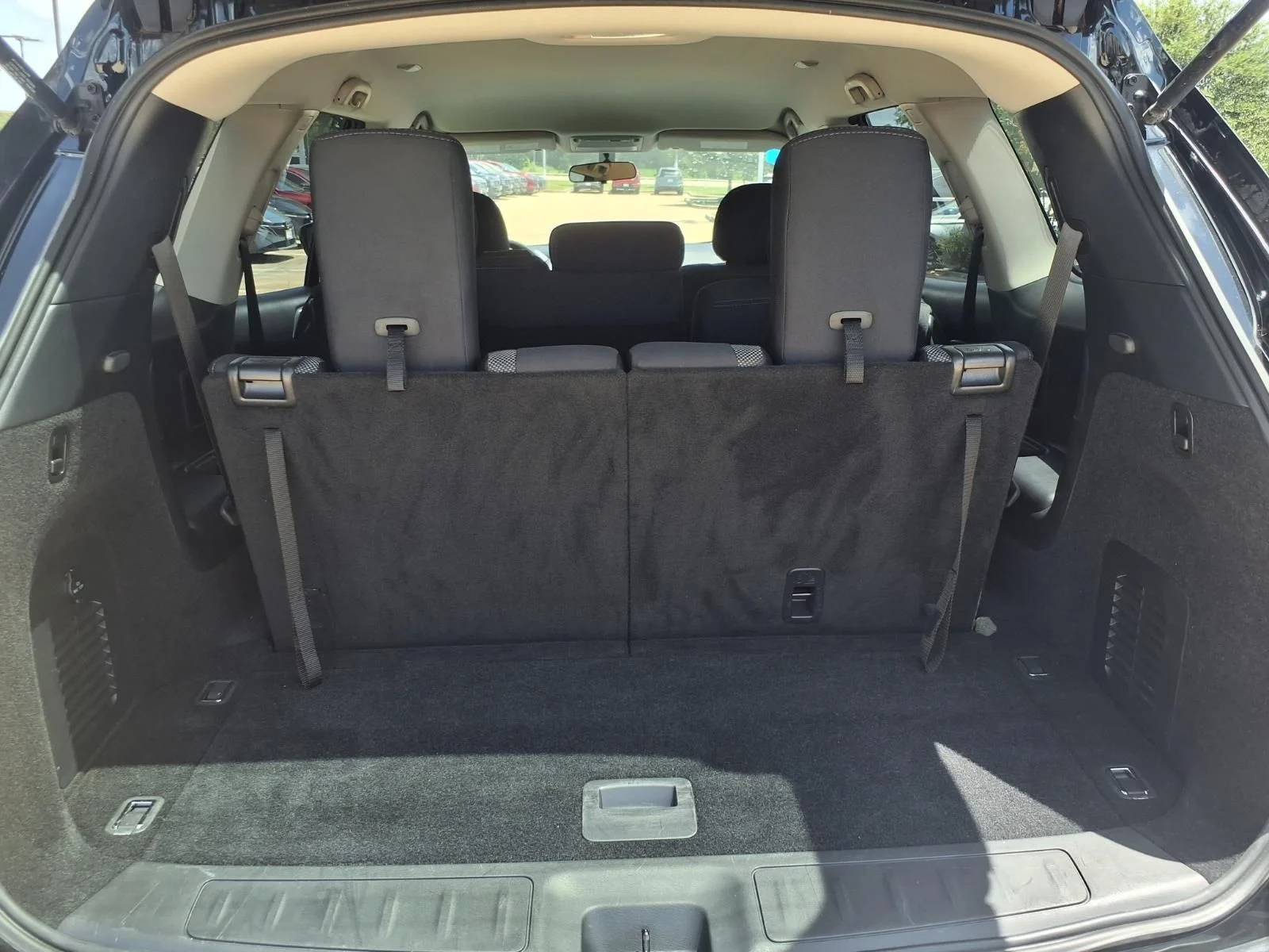 Used 2020 Black Nissan S image 8