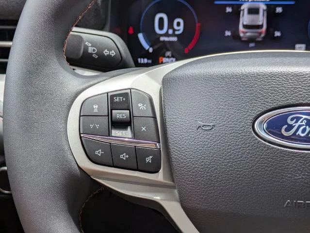 New 2026 Star White Metallic Tri-Coat Ford Active image 61