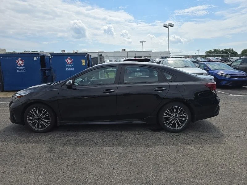 Used 2023 Black Kia GT-Line image 4