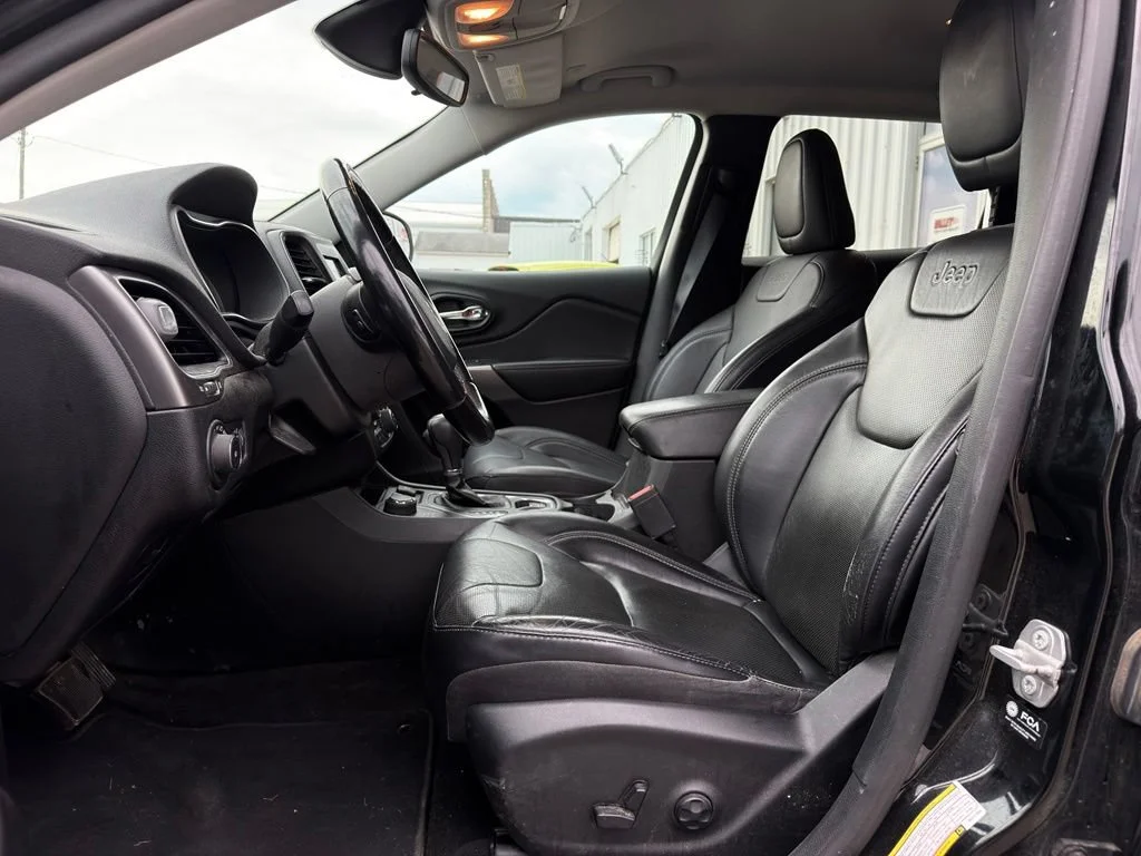 Used 2021 Jeep Cherokee Latitude Lux with VIN 1C4PJMMX2MD147655 for sale in Wellington, OH