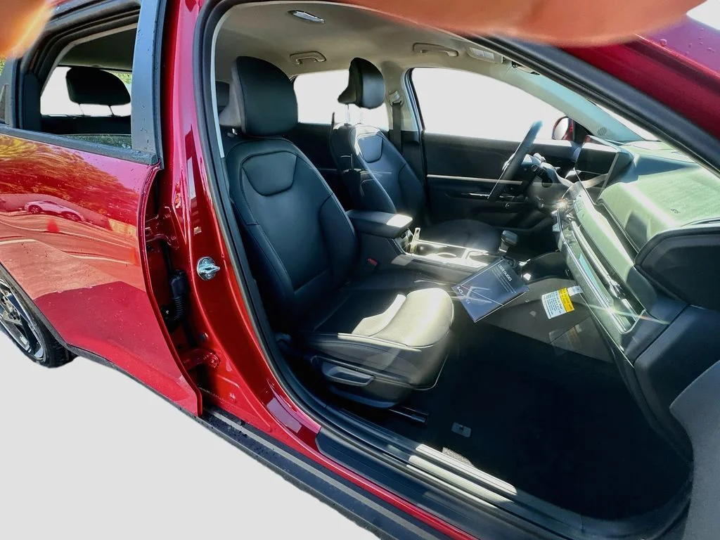 New 2026 Currant Red Kia EX image 26