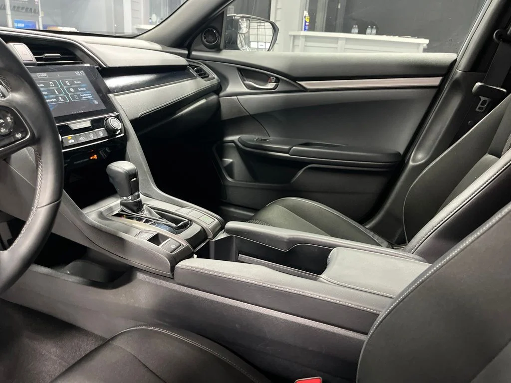 2021 Honda Civic Hatchback Sport - Photo 13