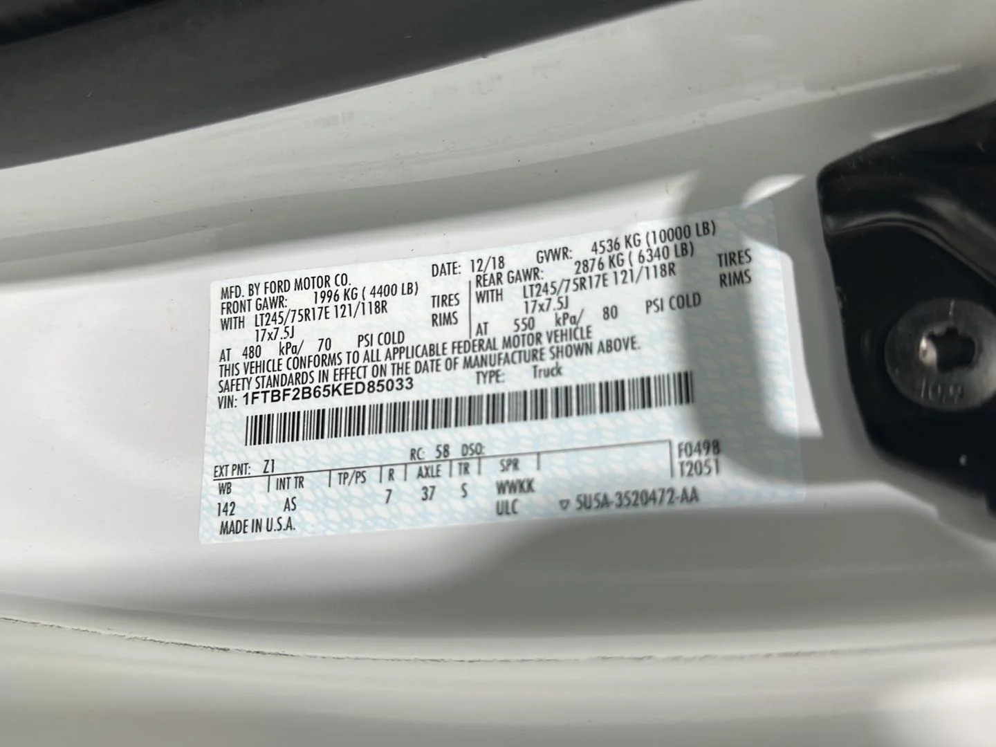 Used 2019 White Ford XL image 23