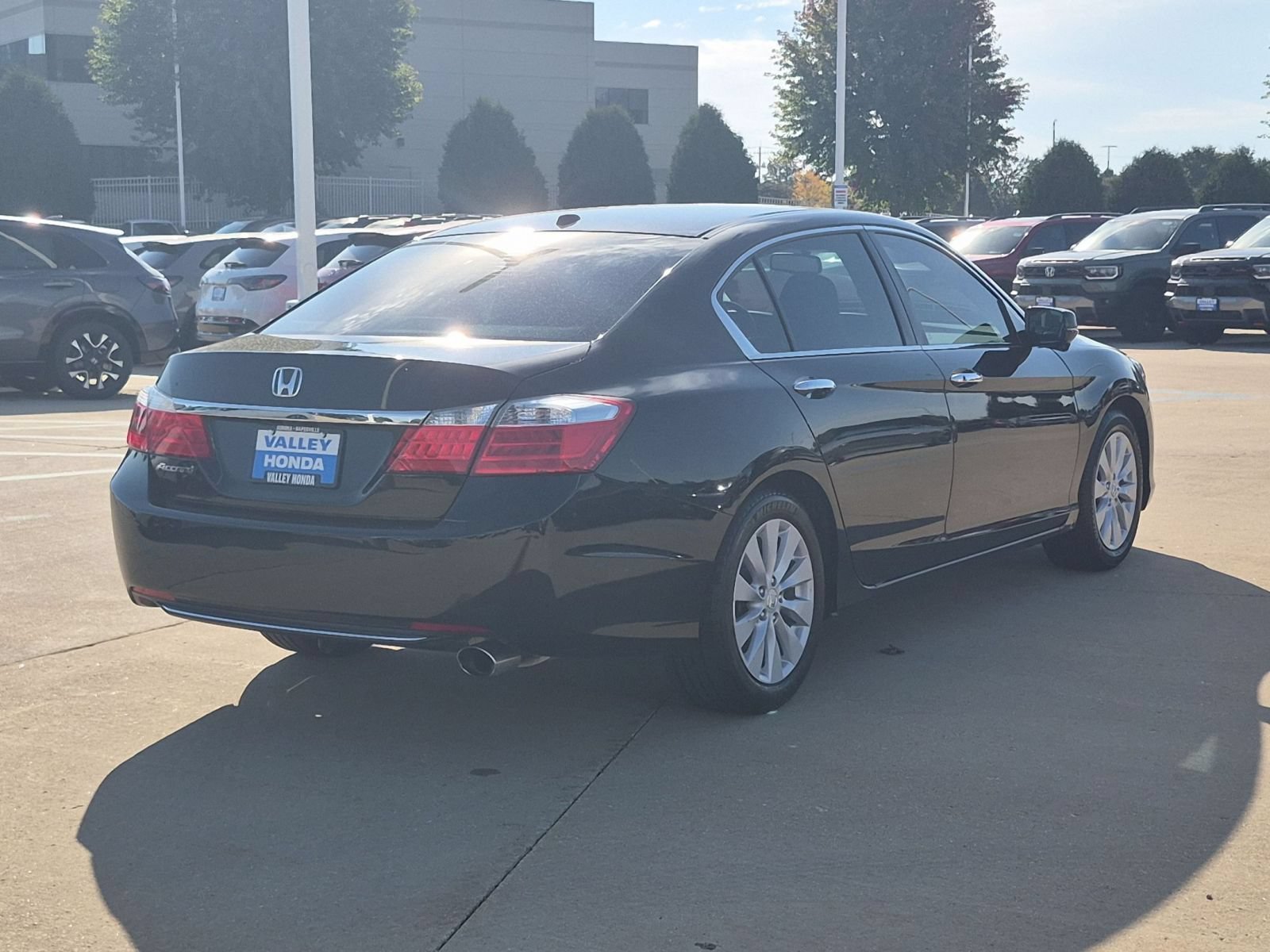 Used 2013 Crystal Black Pearl Honda EX-L Sedan image 6
