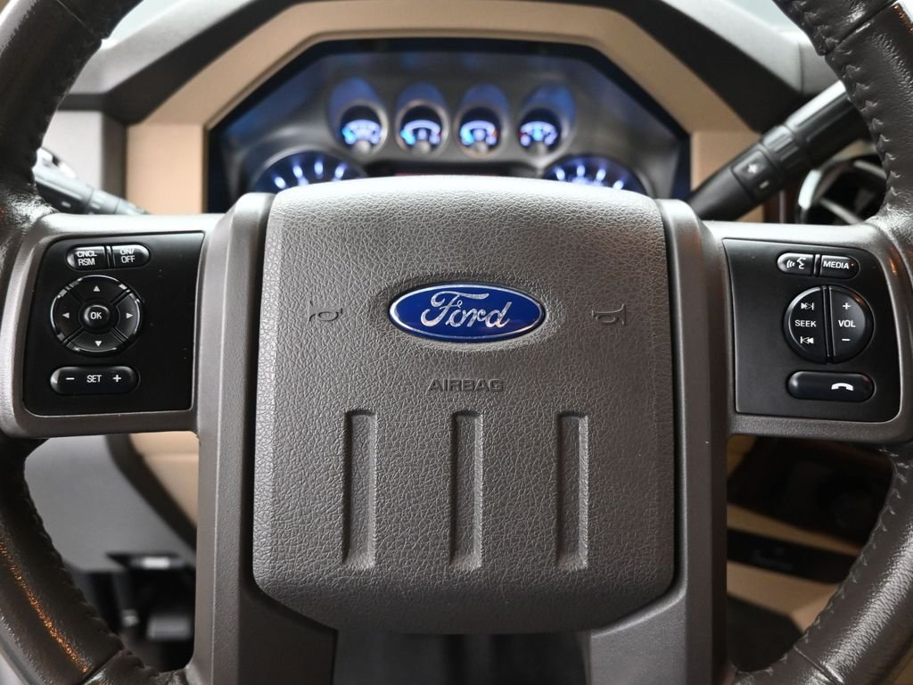 Used 2013 White Ford Lariat image 11