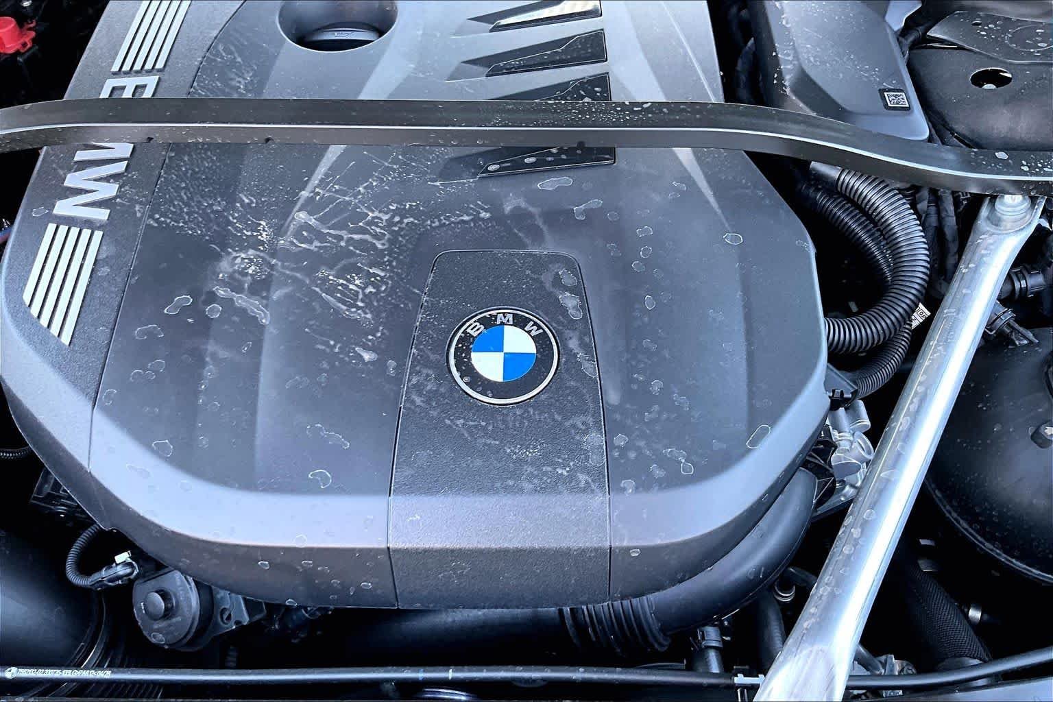 New 2026 Black Sapphire Metallic BMW 740i xDrive image 17