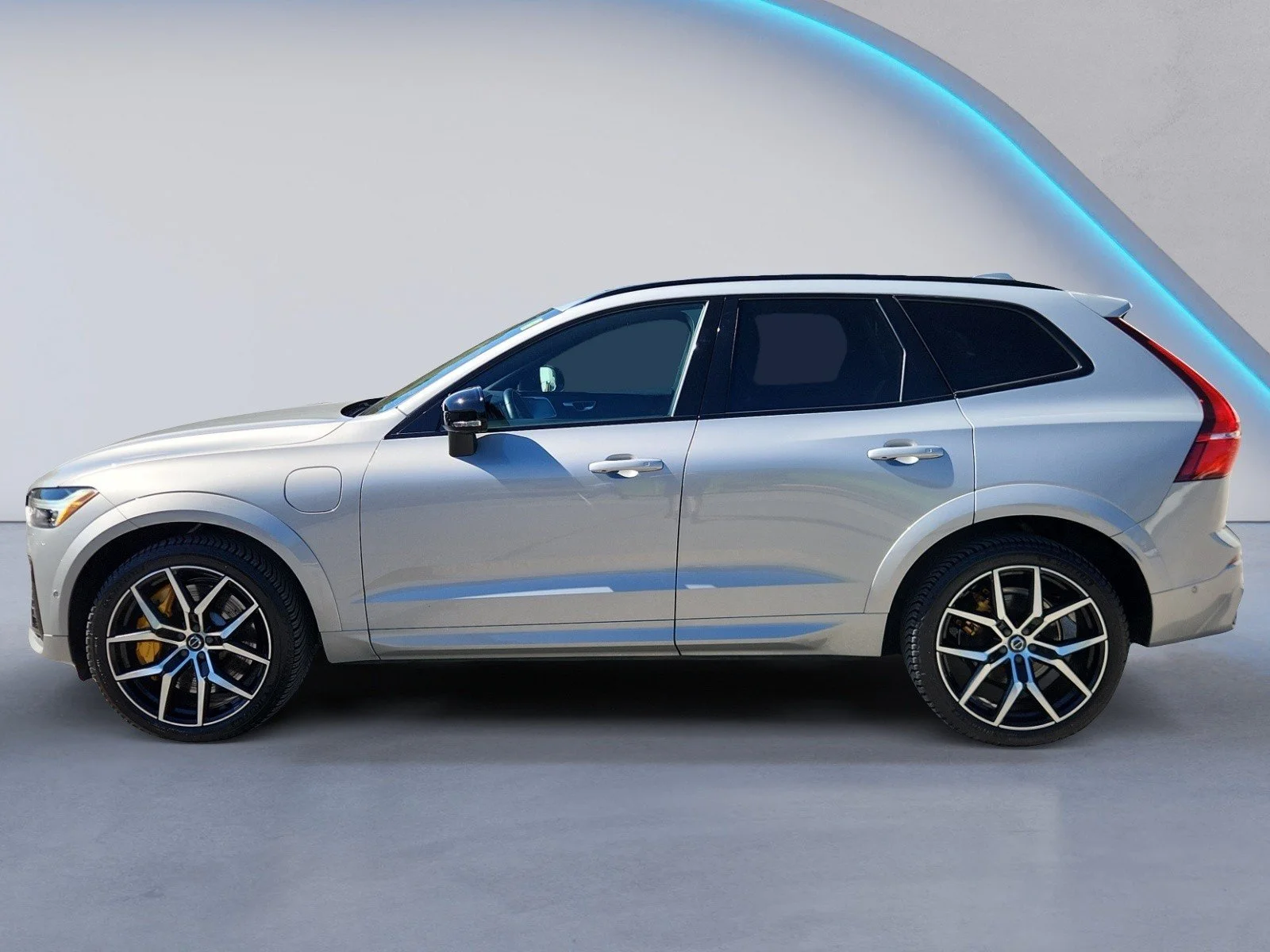 Used 2024 Silver Dawn Metallic Volvo Polestar Engineered image 6