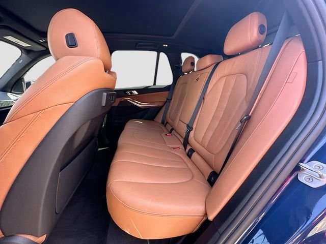 Used 2022 Blue BMW xDrive40i image 25