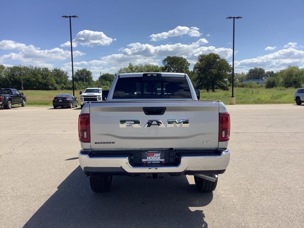 New 2026 Silver-Zynith Exterior Paint RAM Big Horn image 6