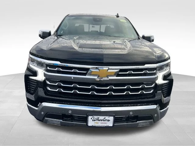2026 Chevrolet Silverado 1500 LTZ - Photo 8