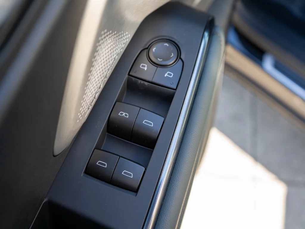 2027 GMC Acadia AT4 - Photo 20