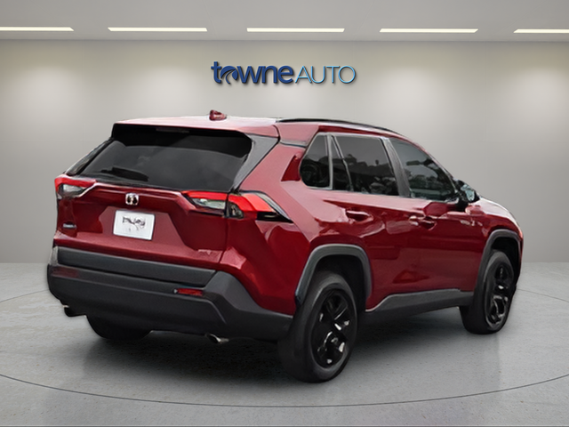 Used 2020 Red Toyota LE image 5