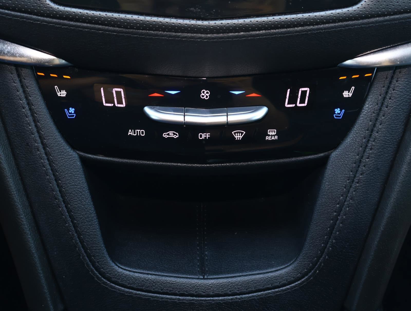 2025 Cadillac XT5 Premium Luxury - Photo 29