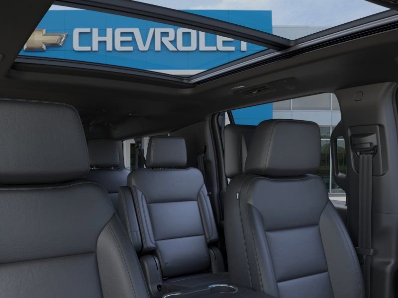 New 2026 Summit White Chevrolet Z71 image 24