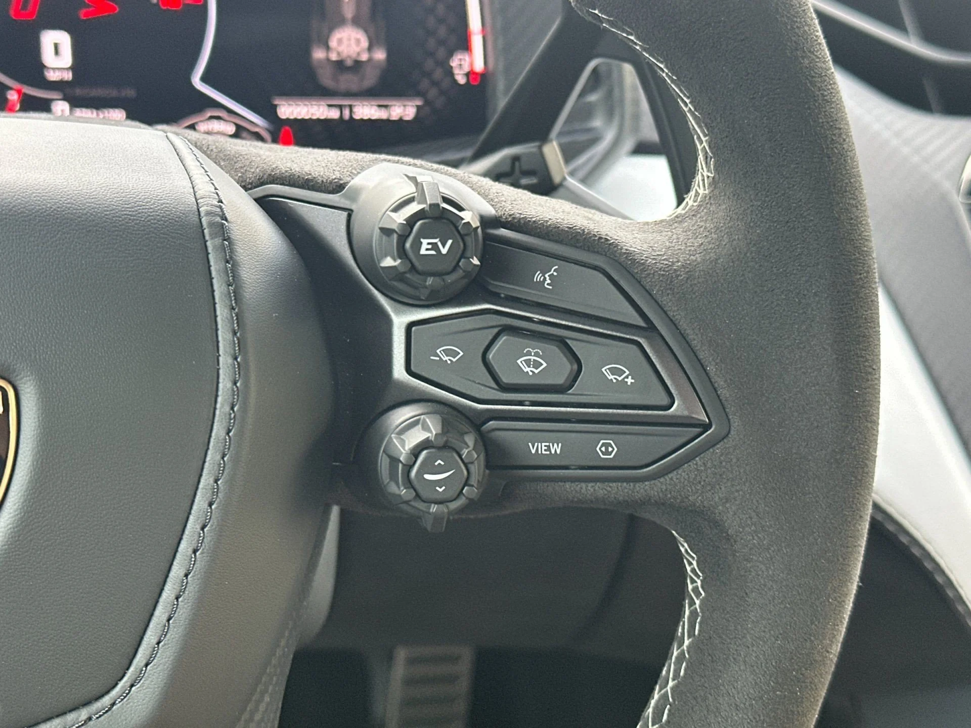 Certified Used 2026  Lamborghini  image 29