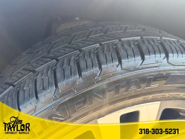 Used 2019 WHITE FROST TRICOAT GMC Denali image 32