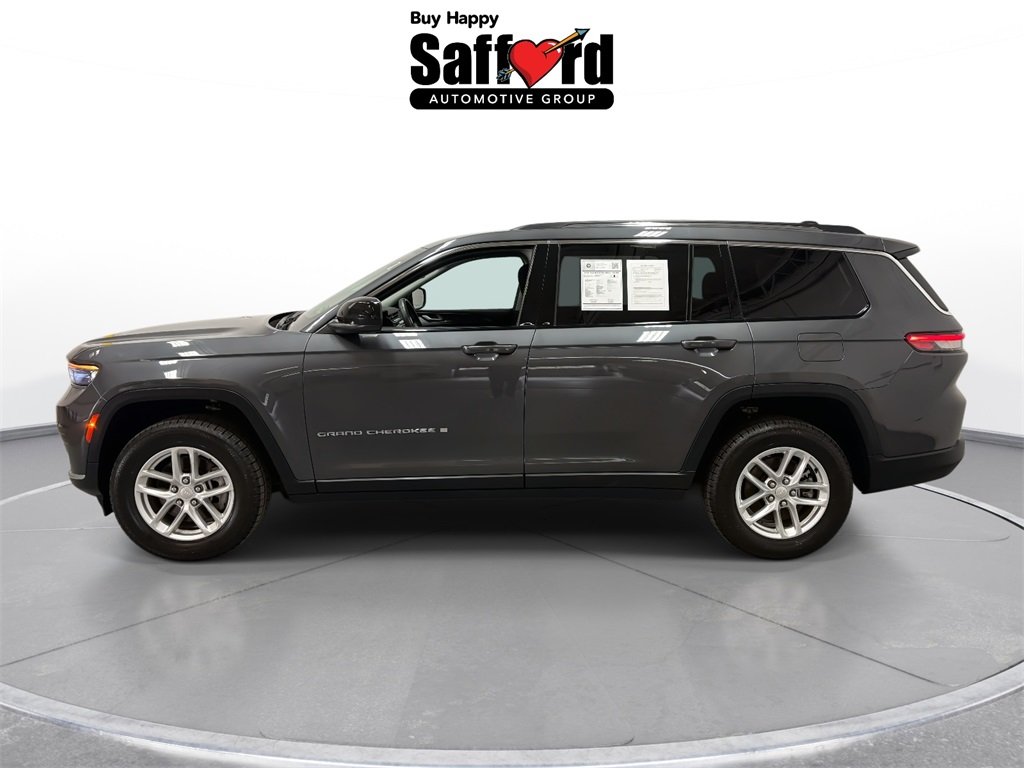 2023 Jeep Grand Cherokee Laredo photo 4