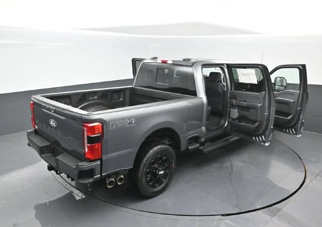 New 2027 Carbonized Gray Metallic Ford F-250® Lariat® image 29