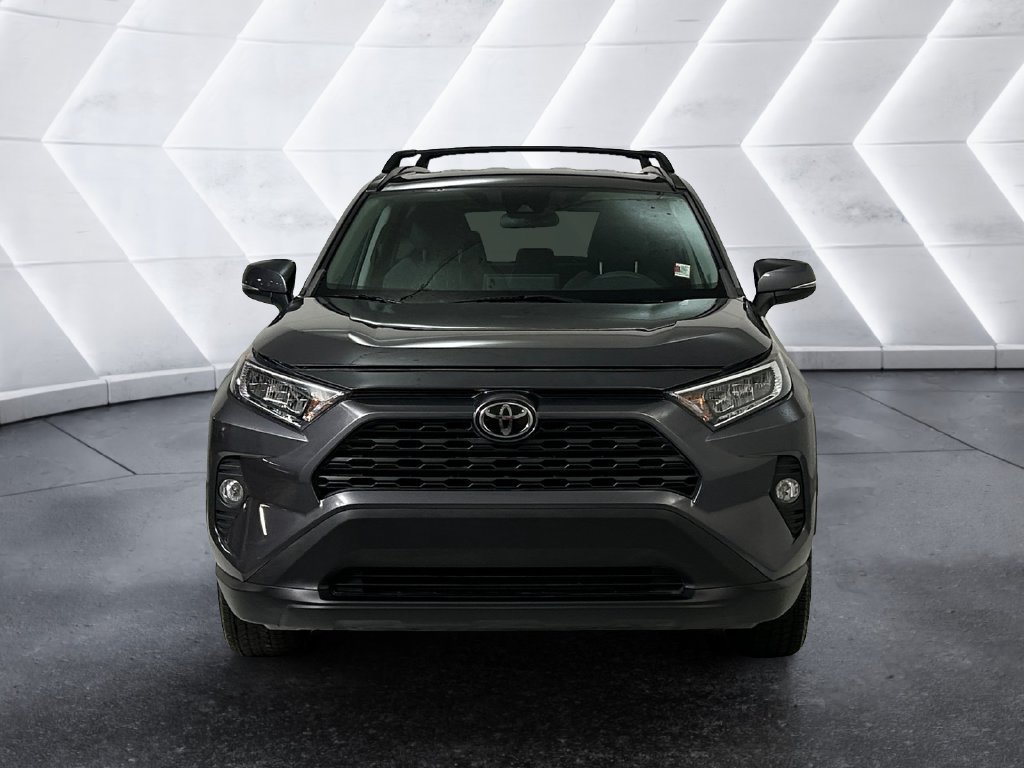 Used 2020 Gray Toyota XLE image 2