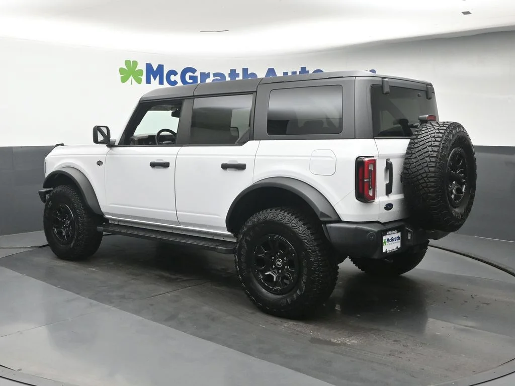 Used 2022 White Ford Base image 25