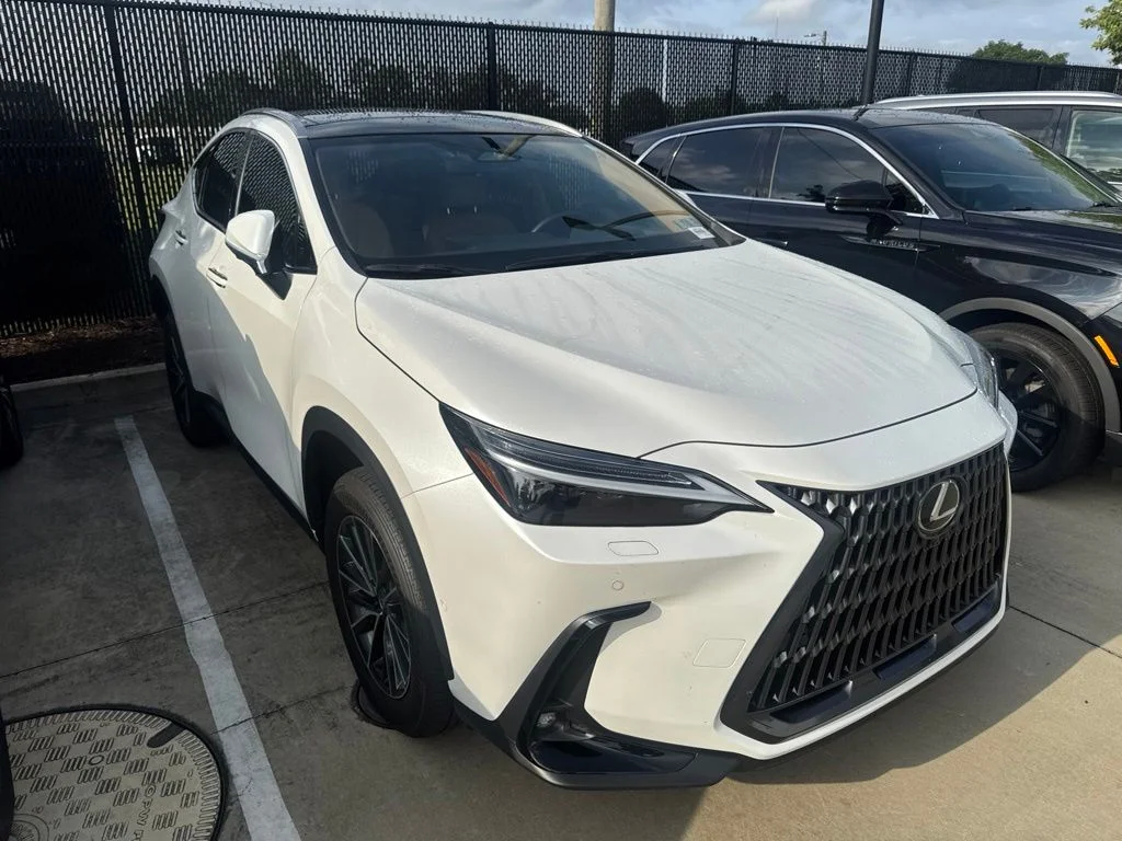 Used 2025 White Lexus 350h Luxury image 2