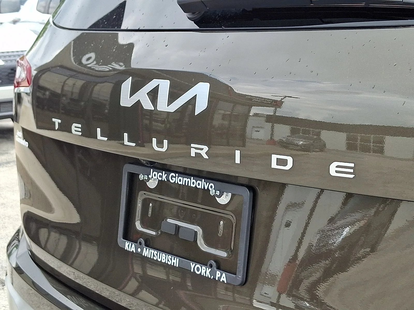 Certified Used 2024 Green Kia S image 30