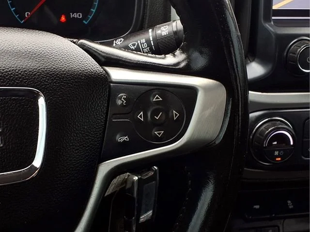 Used 2018 DARK SLATE METALLIC GMC 4WD SLT image 16