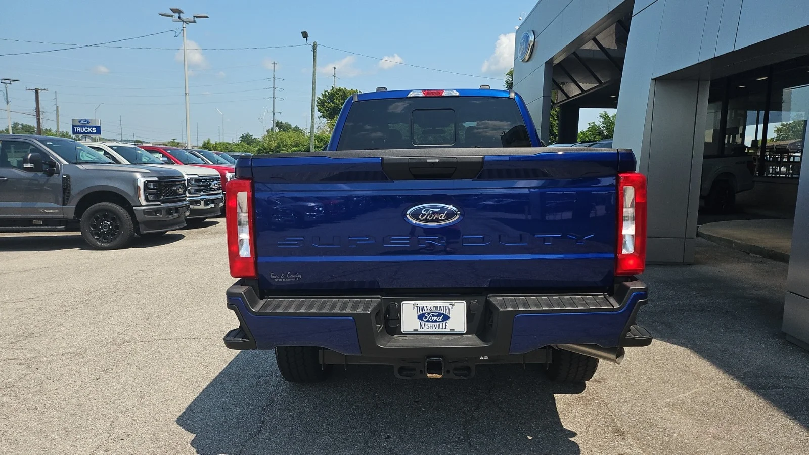 Used 2026 Blue Ford 2026 FORD F-250 XL CREW CAB 4DR 160 WB 4WD HD image 4