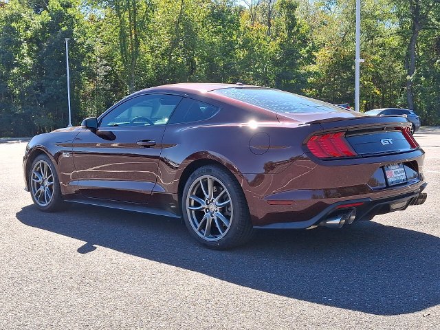 Used 2018 Red Ford GT Premium image 5