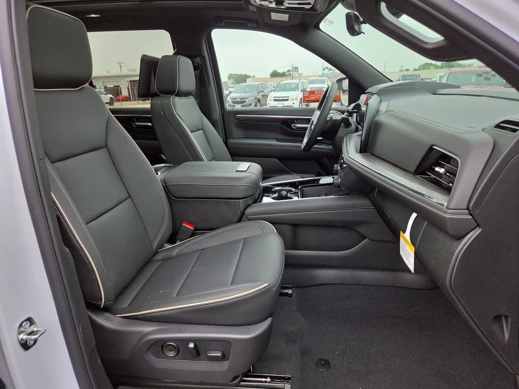 New 2026 Polar White Tricoat Chevrolet Premier image 21