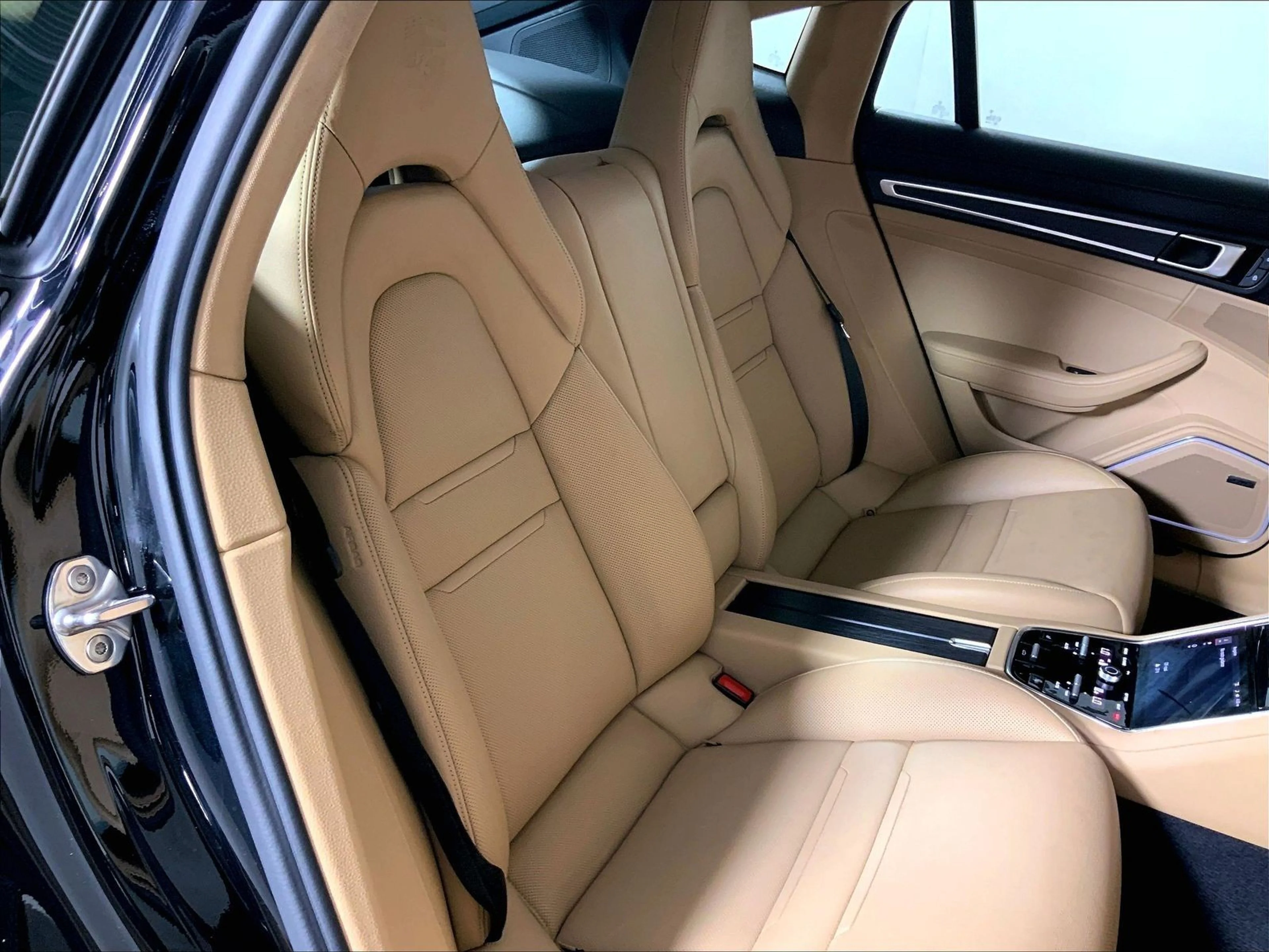 Used 2023 Black Porsche 4 Platinum Edition image 23