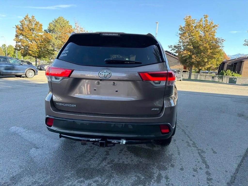 Used 2017 Walnut Toyota LE Plus image 6