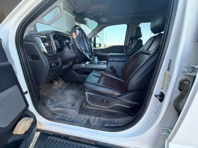 Used 2024 Star White Ford Lariat image 24