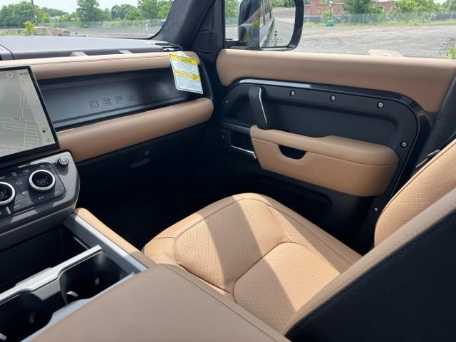 New 2026 Carpathian Grey Land Rover X image 12