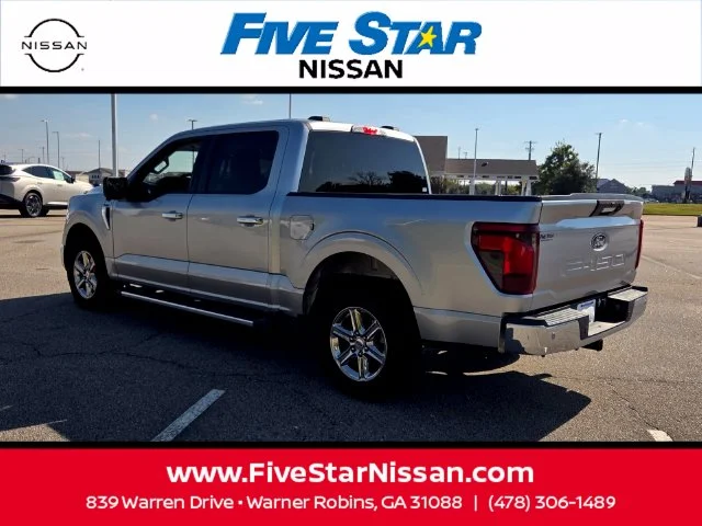 Used 2024 Silver Ford XLT image 9