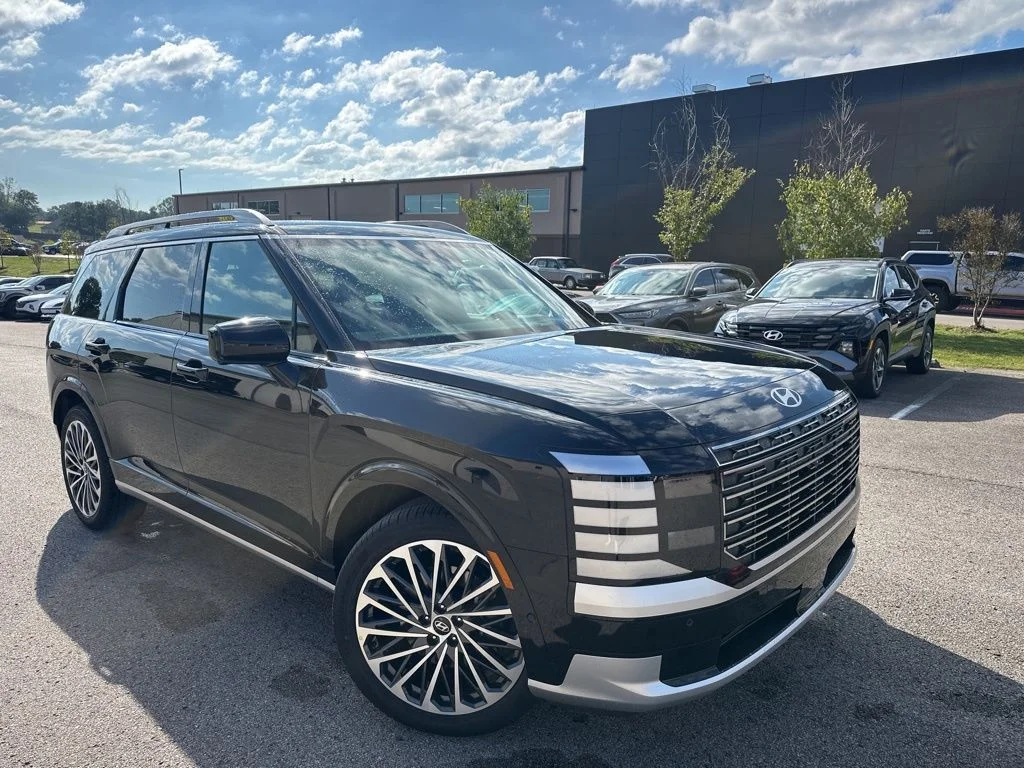 New 2026 Abyss Black Pearl Hyundai Calligraphy image 1